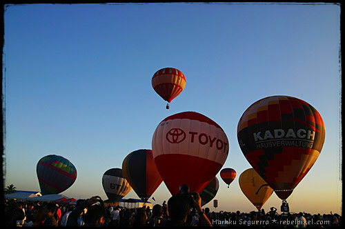 Ballons a-flying!