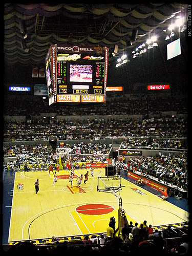 Ginebra vs. San Miguel - Game 1.