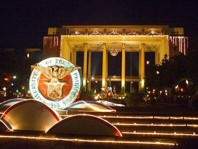 Quezon Hall Christmas, 2002