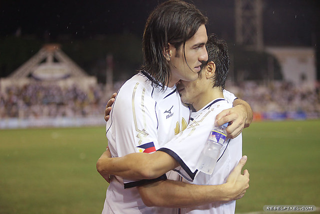 Angel Guirado and Misagh Bahadoran comfort each other in the setback that put the Philippines&#8217; World Cup dream on hold for the next four years.